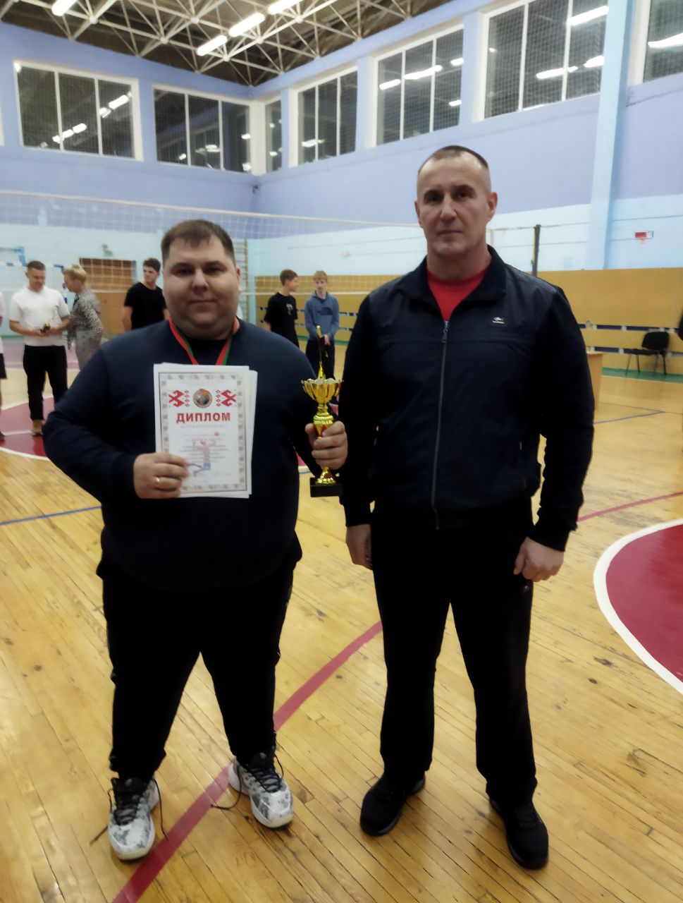 photo 2025 12 16 08 37 10